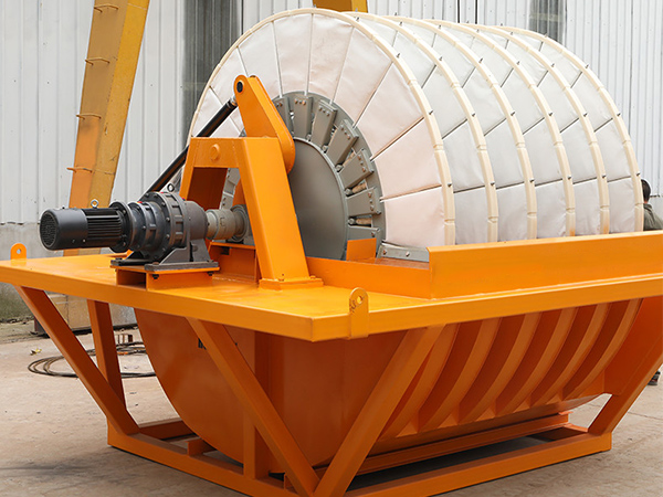 Ротационен вакуум филтър